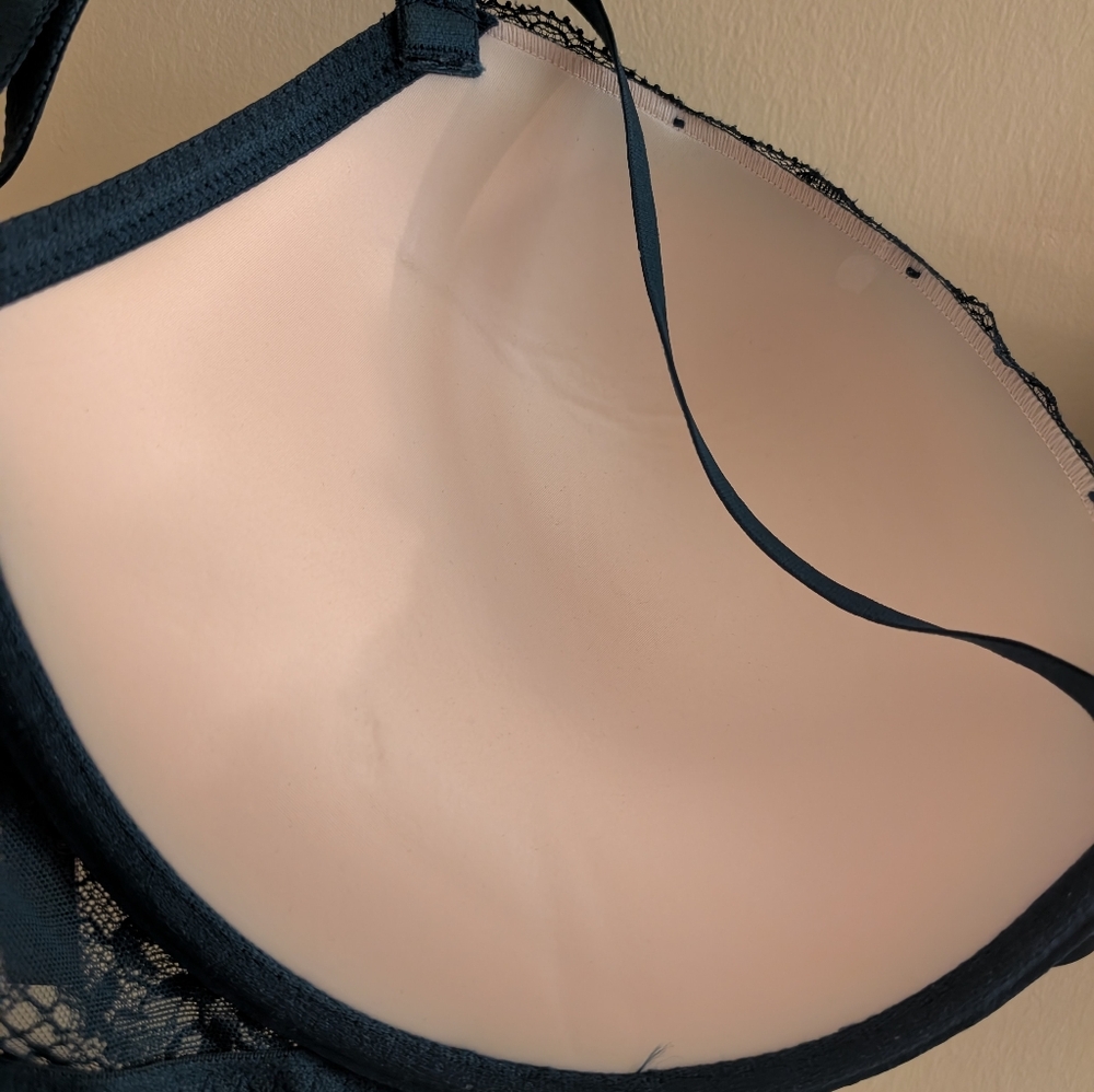 🖤✨ Victoria’s Secret Lace Push-Up Bra | Lift, Lace & Luxe Confidence 💋38DD - Picture 11 of 12